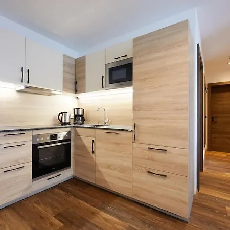 With 10 Bedrooms Ferienhaus Maria Alm am Steinernen Meer